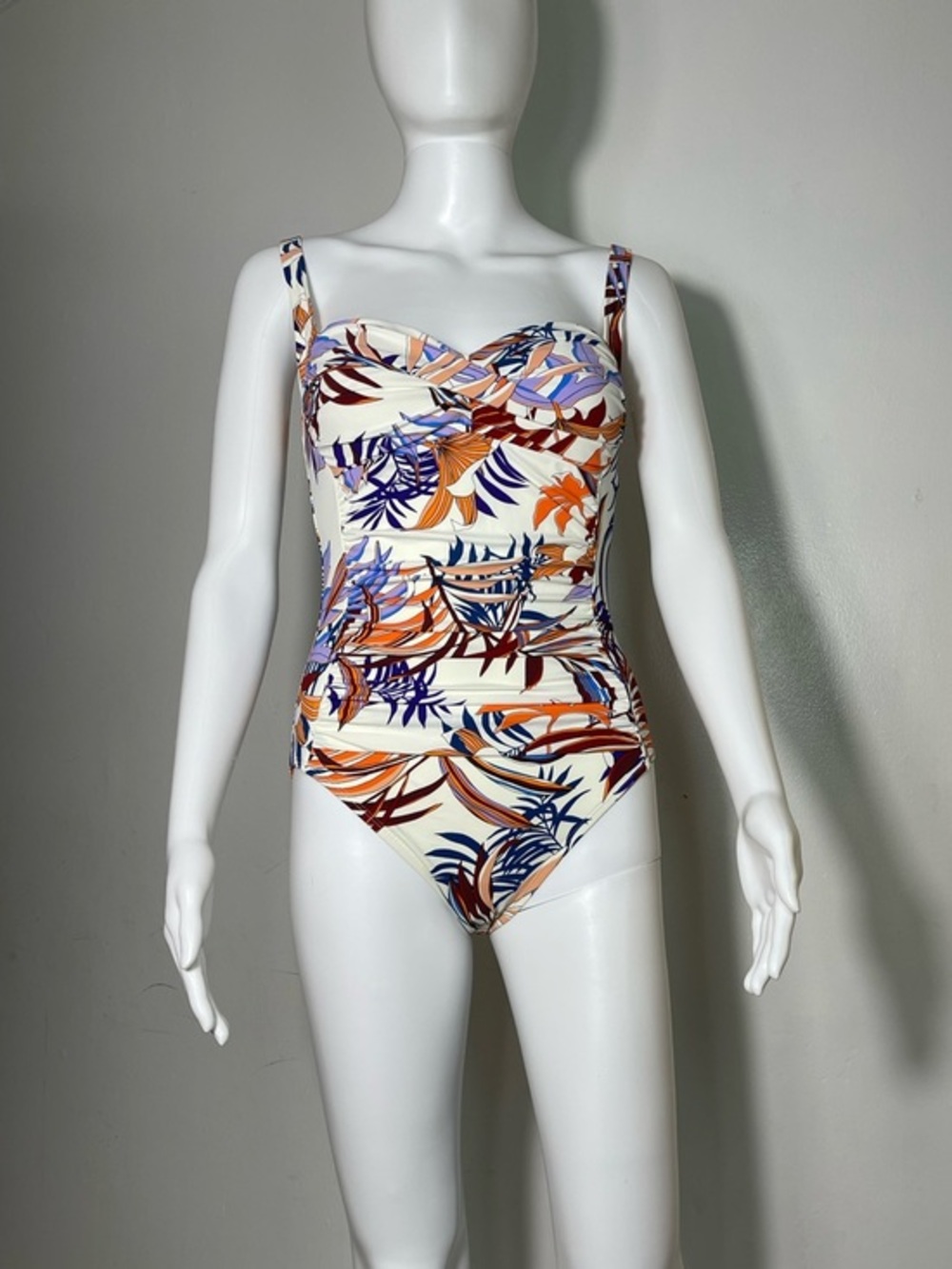 La Blanca Cream One-Piece Swimsuit with Orange & Blue Tropical Print Size 6 NWOT
